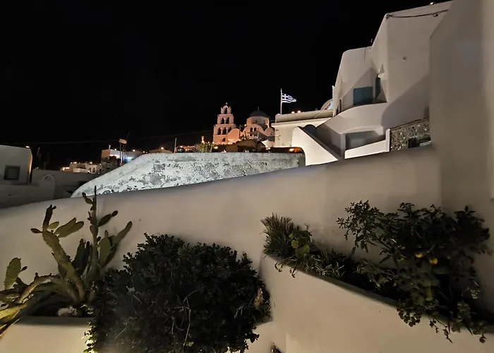 Imarkellis Santorini