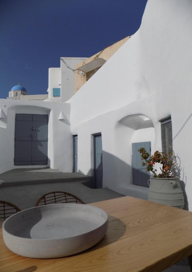 Holiday home Imarkellis Santorini *