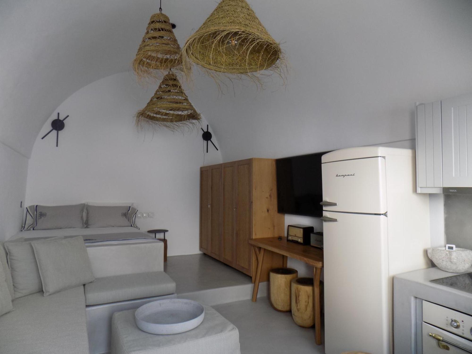 Holiday home Imarkellis Santorini *